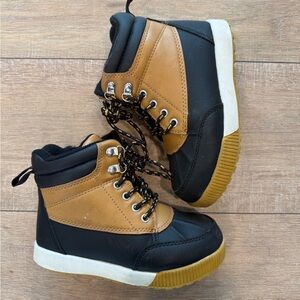 Wonder Nation Black and Tan Kids Boots
